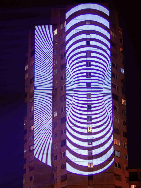 large scale building projection of static or dynamic texts and images 500w