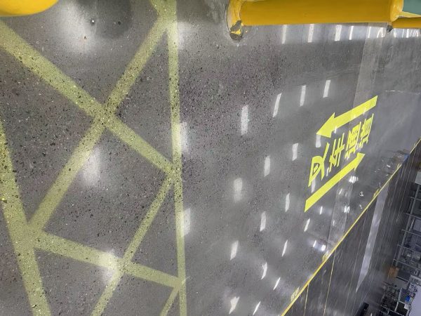 Как световые проекции заменили традиционные разметки и ограждения, сократив аварии на 85%